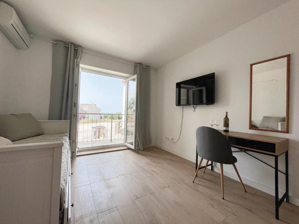Caramel Comforts With Sea View In Stinjan Only 300 Meters From The Beach Пула Экстерьер фото