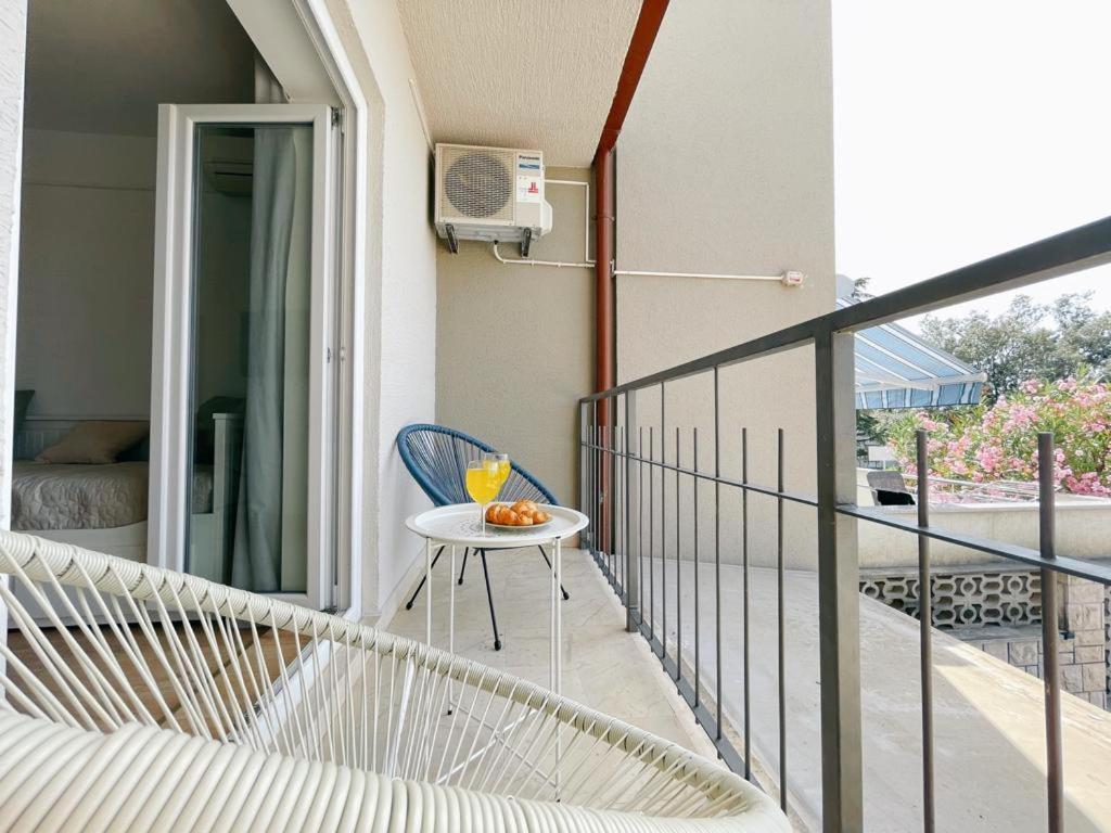 Caramel Comforts With Sea View In Stinjan Only 300 Meters From The Beach Пула Экстерьер фото